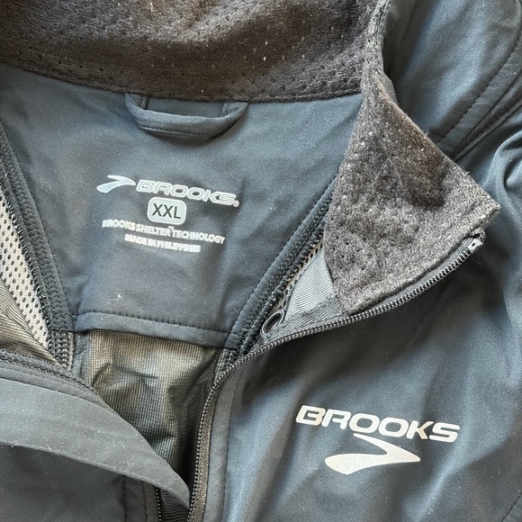 Brooks Men's Performance Jacket - Picture 2 of 2